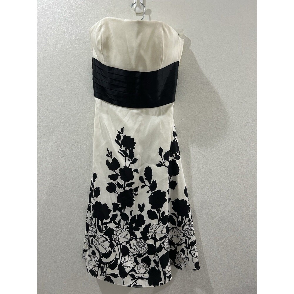White House Black Market Womens Sz 4 Strapless Dress White With Black Floral
